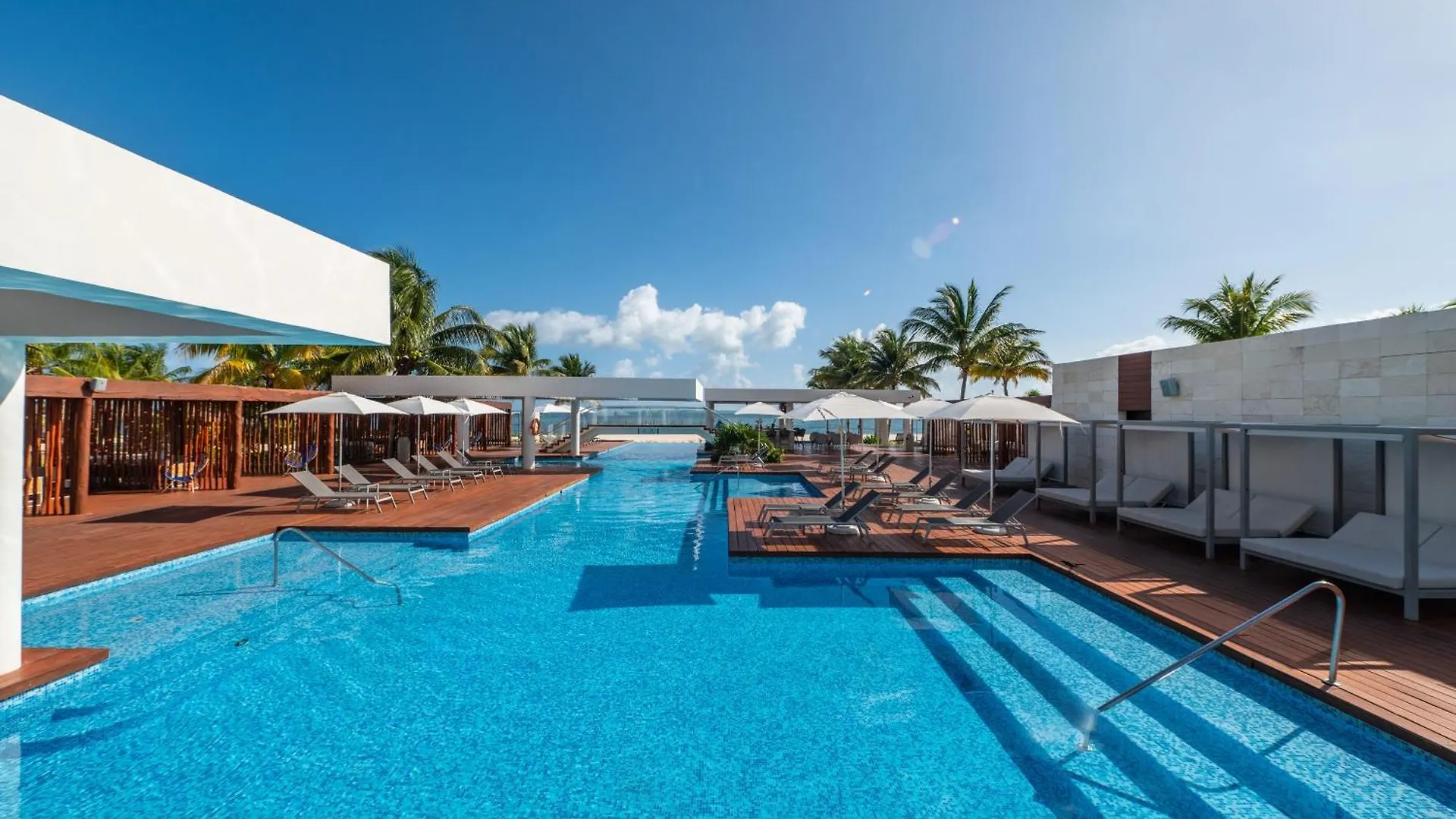 Marina Vista Retreat In Cancun La Amada Mexico
