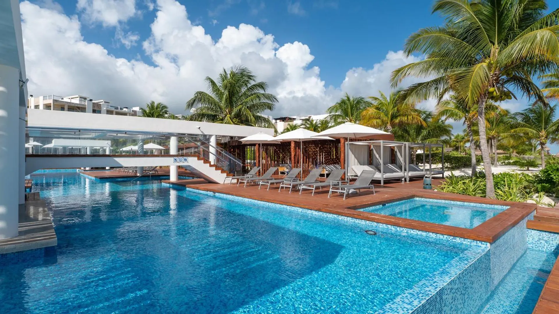 Marina Vista Retreat In Cancun La Amada Apartment